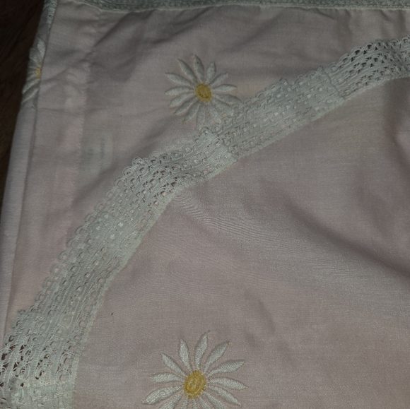 Vintage John Matouk Pink Daisy Flat Sheet Rounded Top Edges Lace - Picture 5 of 6
